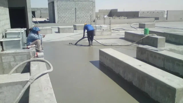 شركة خرسانة في الرياض تنفيذ أعمال خرسانية عالية الجودة
